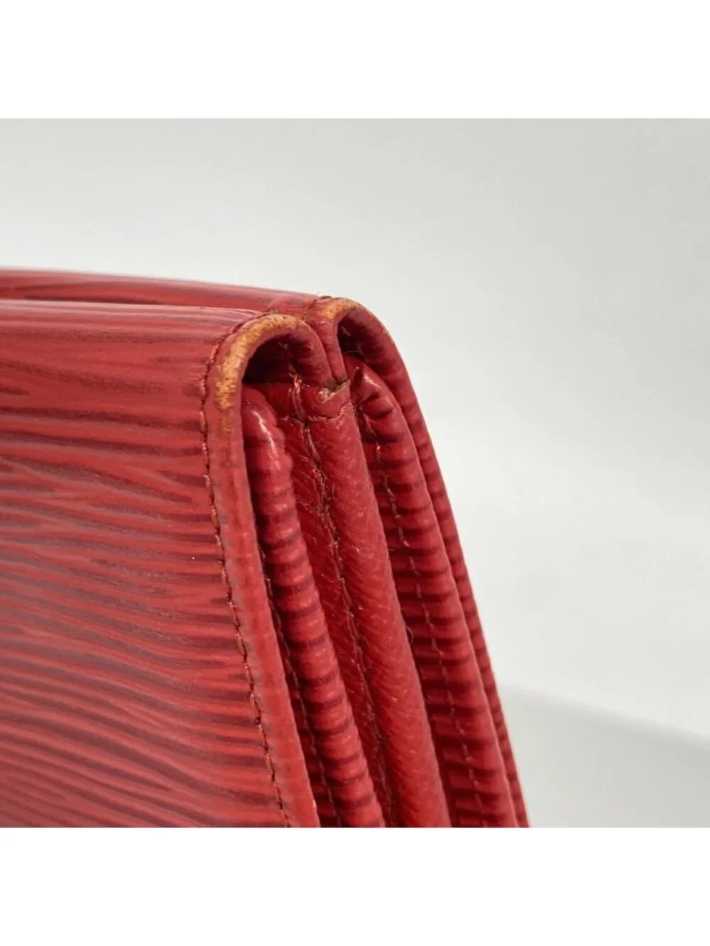 Louis Vuitton Trifold Wallet Epi Portefeuille Elise Castilian